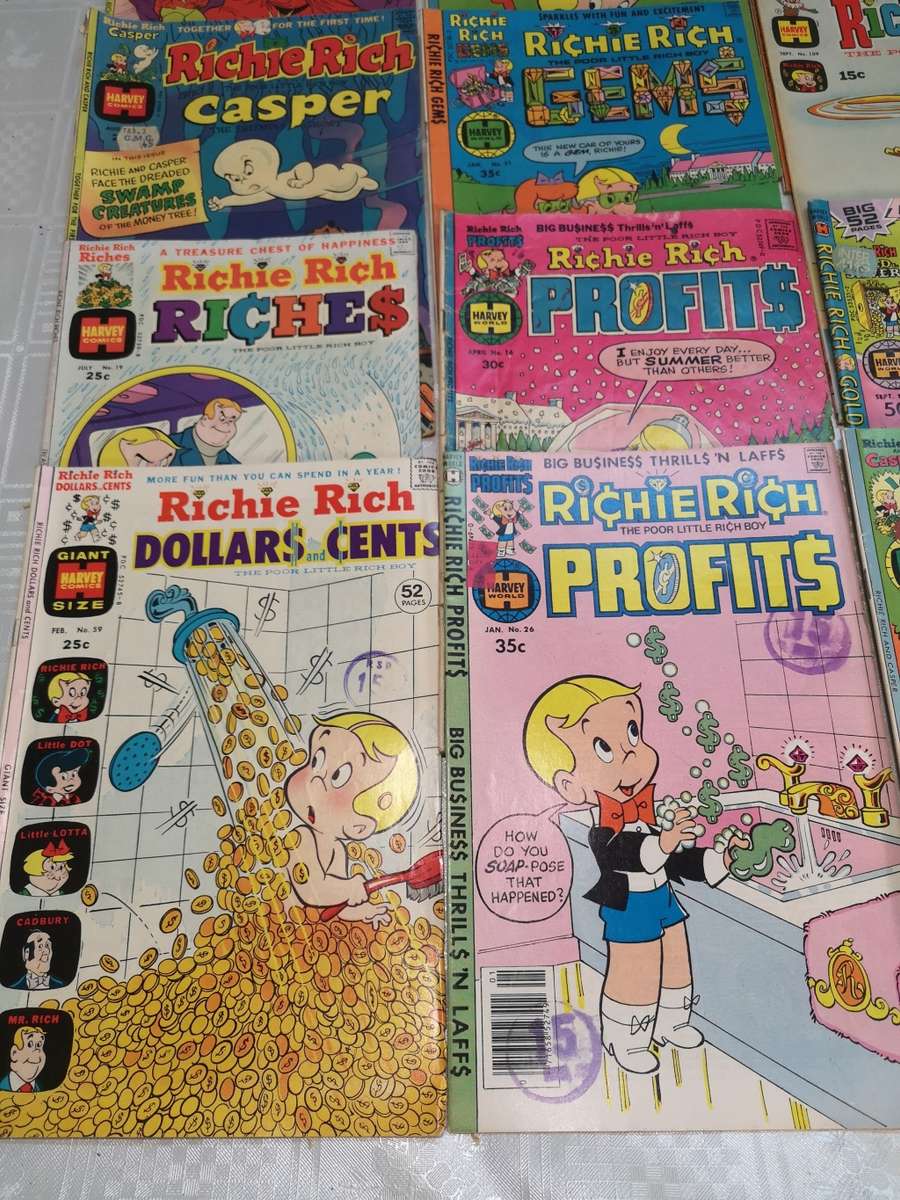 HUGE COLLECTION OF VINTAGE RICHIE RICH COMIC BOOKS