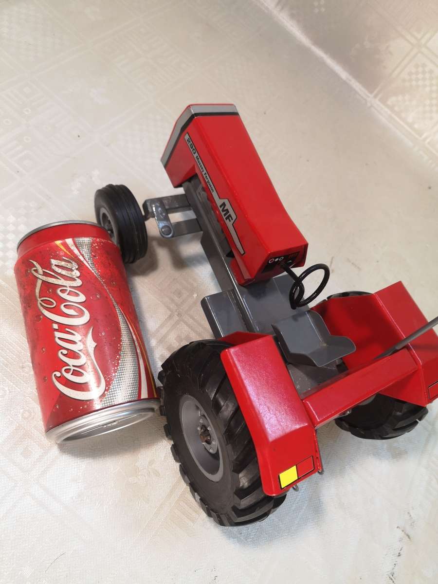 ABSOLUTELY MINT MASSEY FERGUSON 290 METAL STRIKE TOY