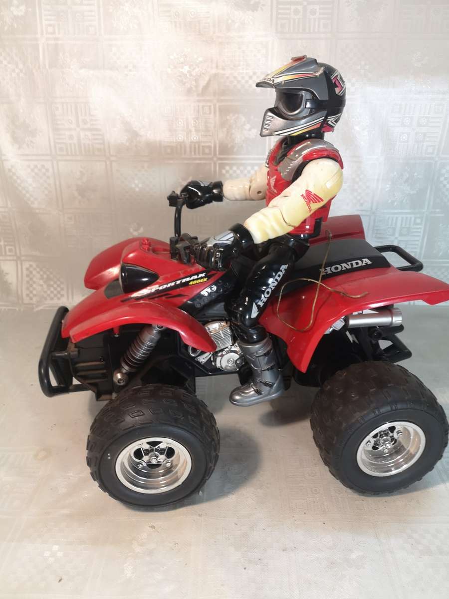 LARGE EZTEC HONDA SPORTRAX 400EX RADIO CONTROL 4 WHEELER RC ATV 1 OF 2 ON AUCTION NOW