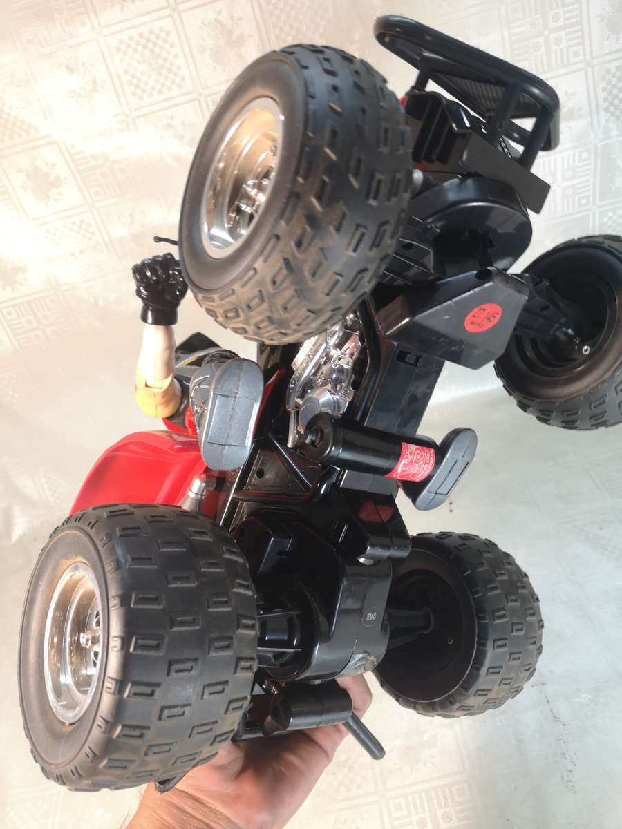 LARGE EZTEC HONDA SPORTRAX 400EX RADIO CONTROL 4 WHEELER RC ATV 1 OF 2 ON AUCTION NOW