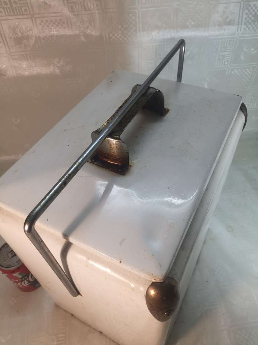 Magnificent Vintage Steel Peroni Italy Cooler Box With Opener