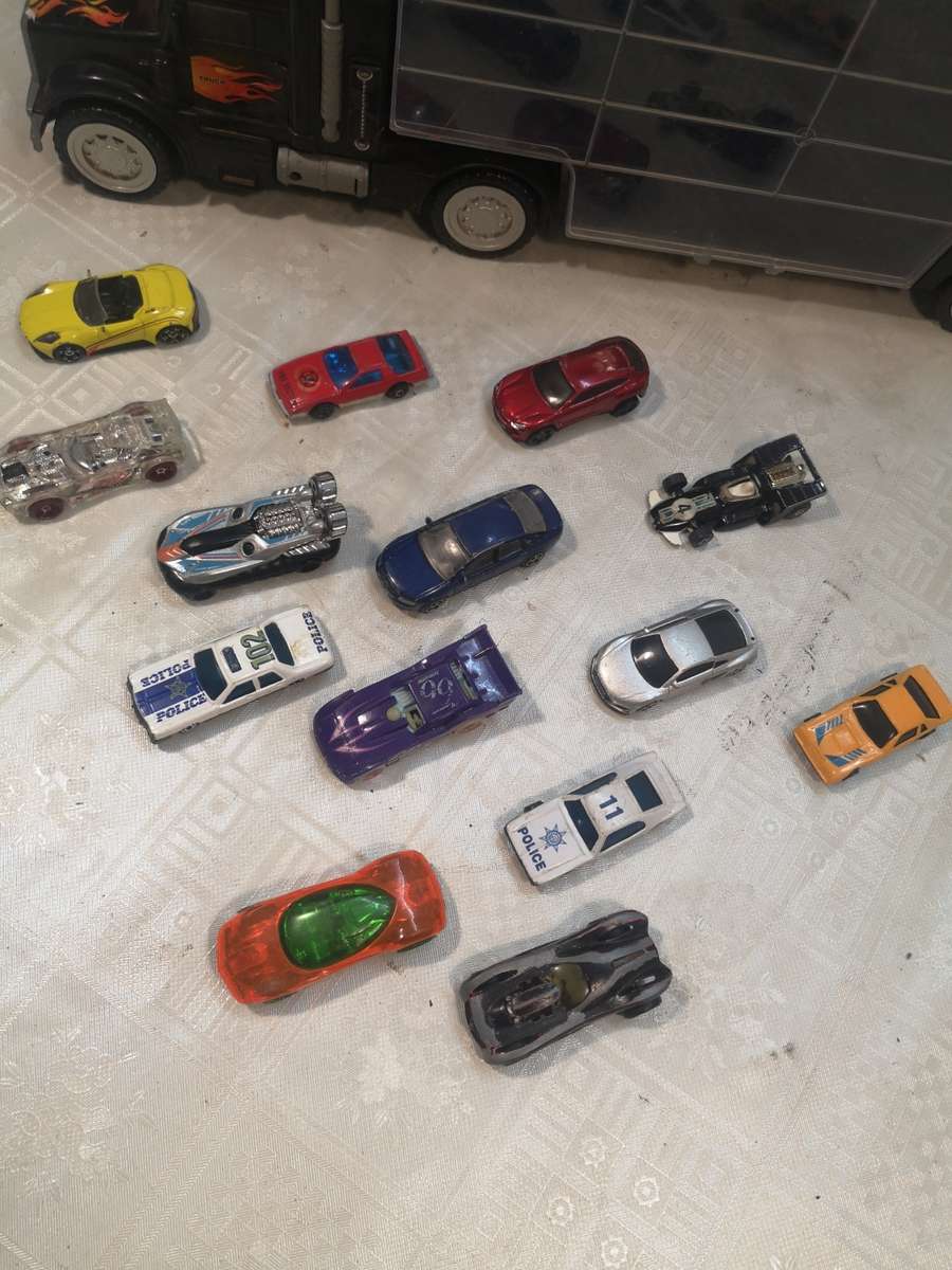 Vintage Truck Carrying Case With Die Cast Cars
