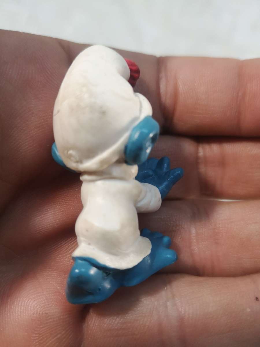 VINTAGE PEYO SMURF 28 OF 35