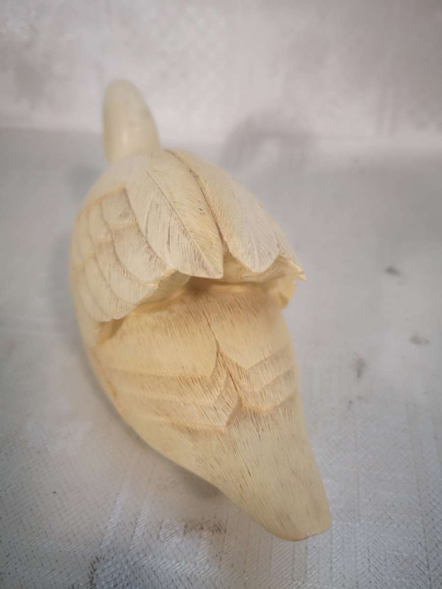 HIGHLY COLLECTABLE LIMITED EDITION NO 190 MUTE SWAN BY FEATHERS OF KNYSNA