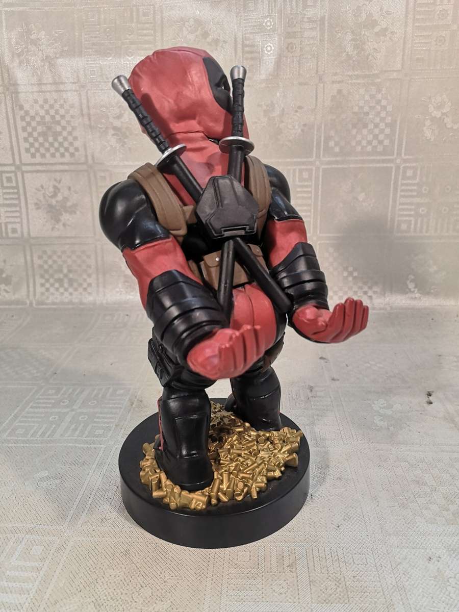 ORIGINAL DEADPOOL CABLE GUY GAME CONTROLLER/CELL PHONE STAND