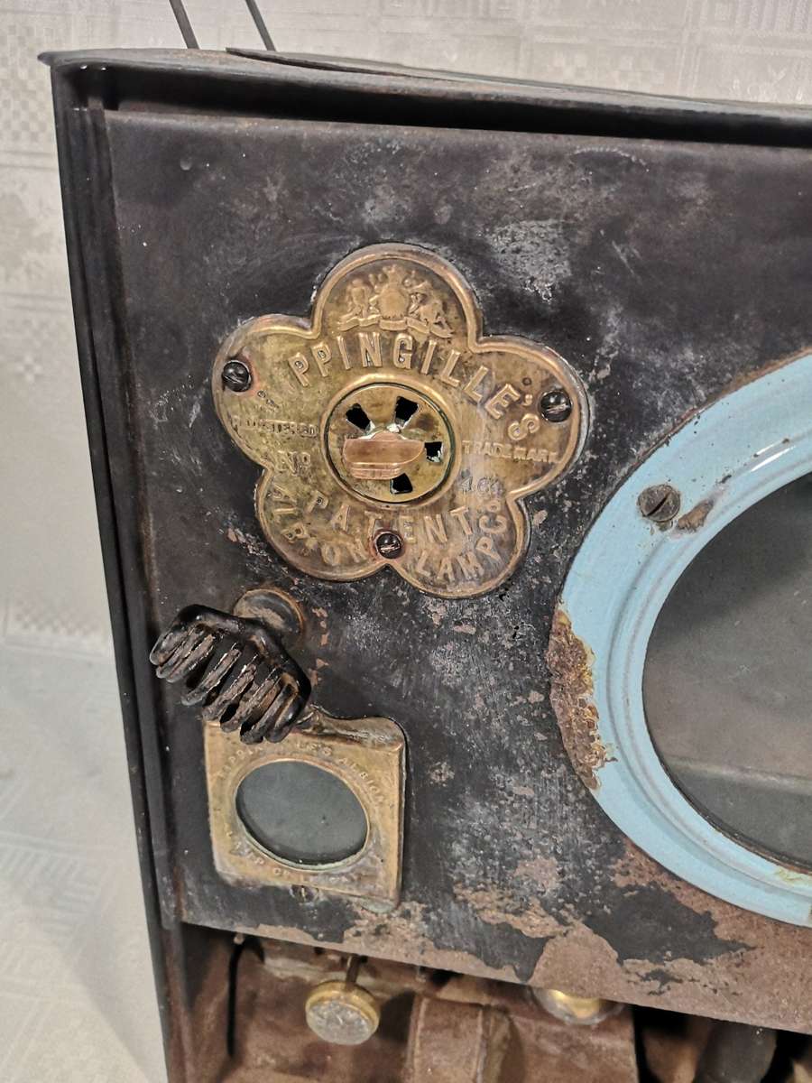 ANTIQUE RIPPINGILLES KEROSENE COOKING STOVE