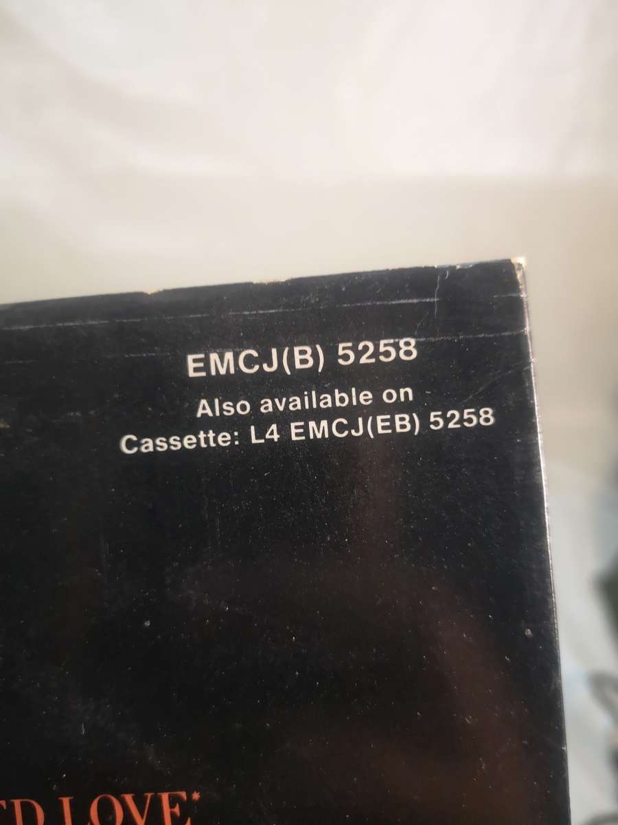 Queen Greatest Hits LP - Good Condition