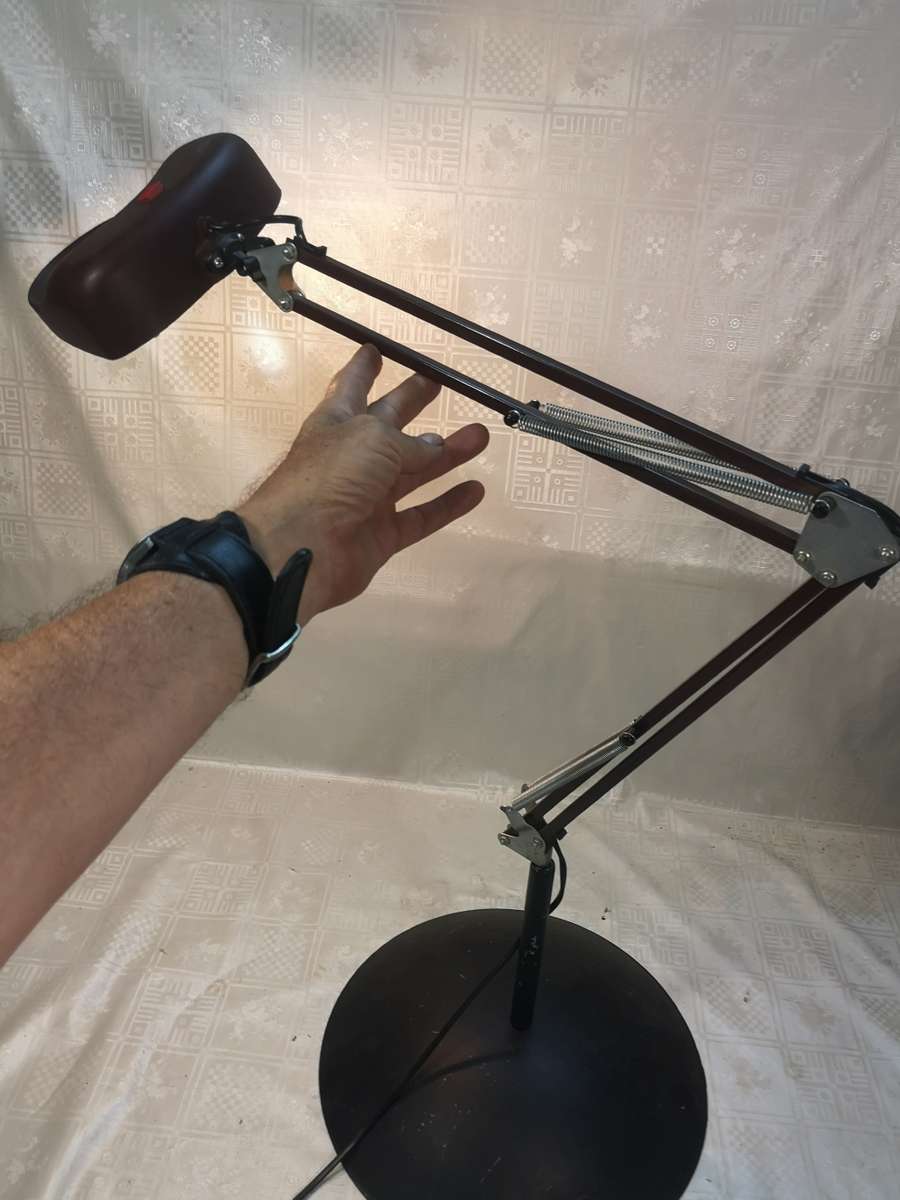 VINTAGE COCO ART ANGLEPOISE MAGNIFYING LAMP