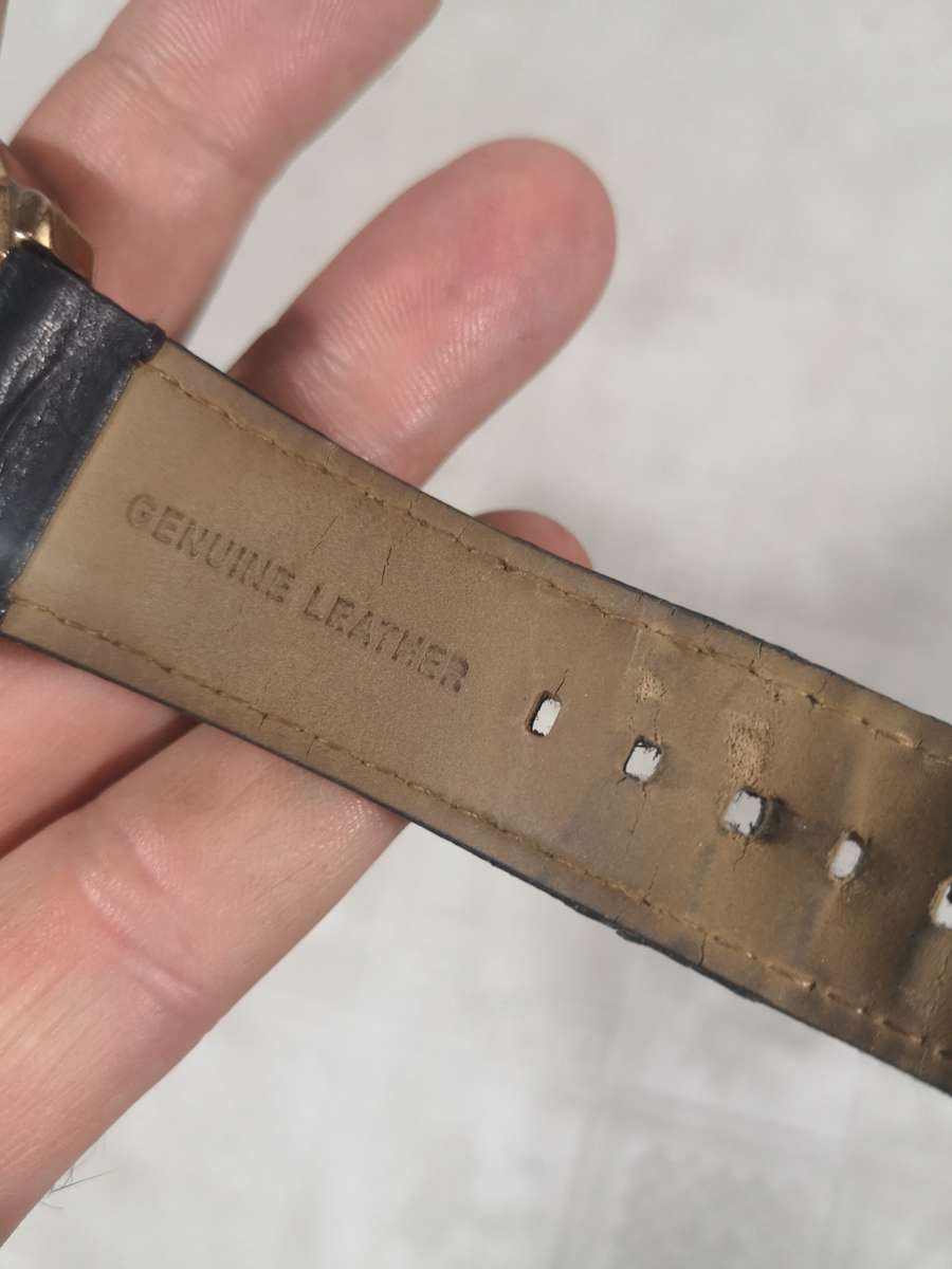 STUNNING DANIEL KLEIN ANALOG MENS WATCH WITH LEATHER STRAP - LIKE NEW