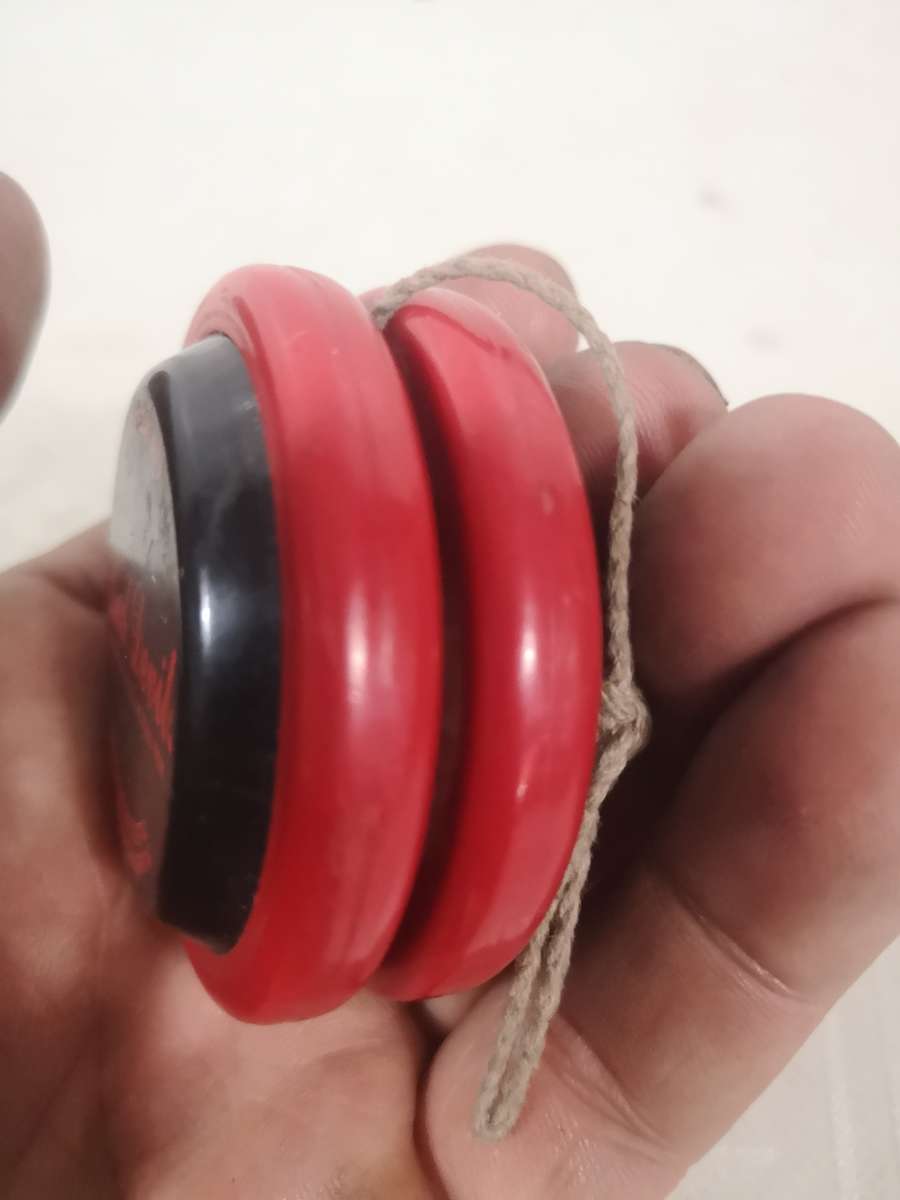 RARE!!! Original Genuine Red Devil Black Limited Edition Yo Yo!!!!