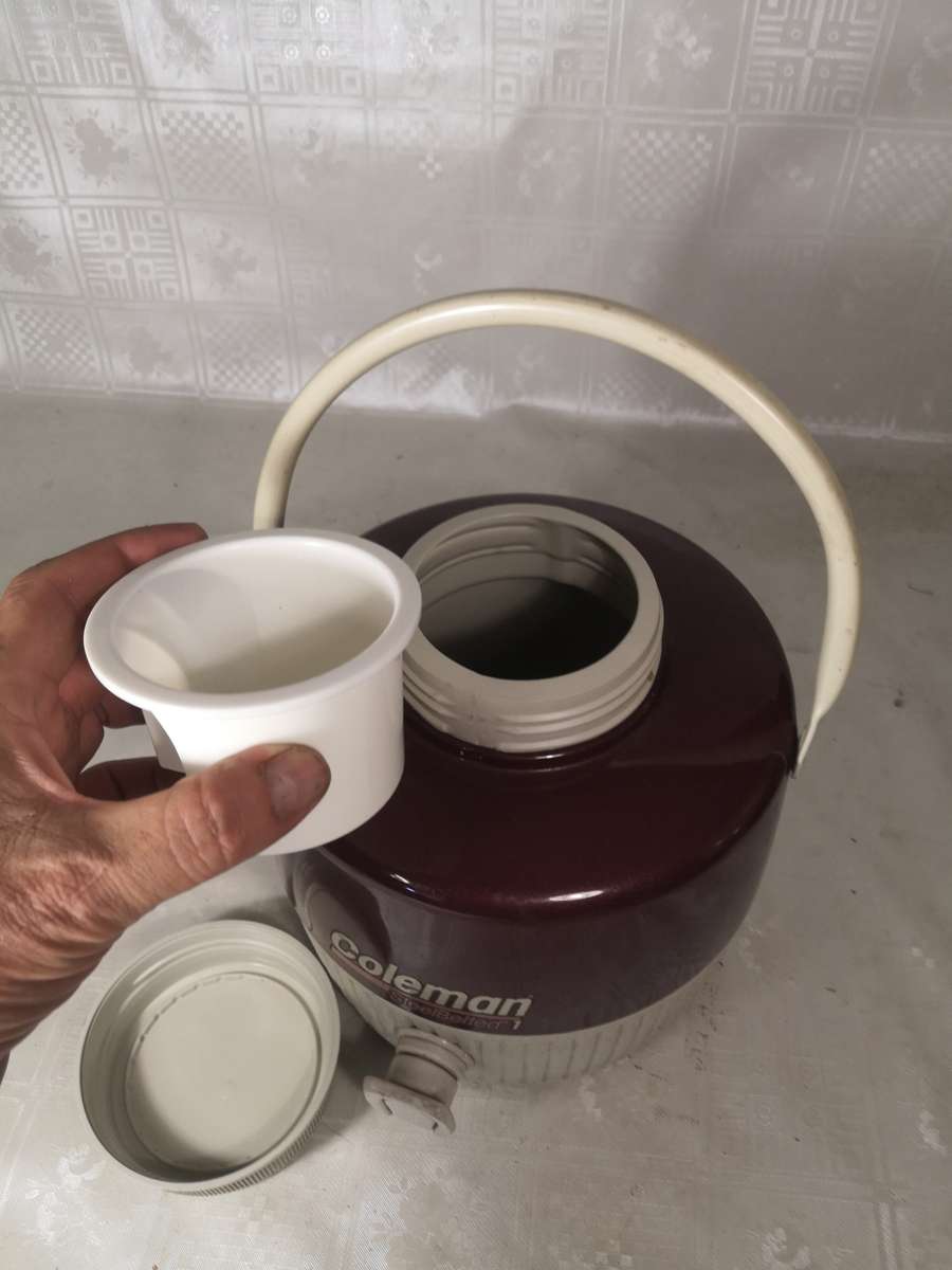 Vintage Coleman Steel belt 1 Gallon Maroon/White Cooler Jug with Cup & Spout - NICE UNUSED CONDITION