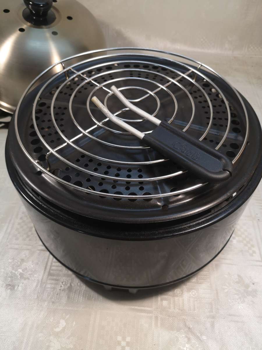 COMPLETE COBB PORTABLE CHARCOAL GRILL 300MM - VERY GOOD CONDITION