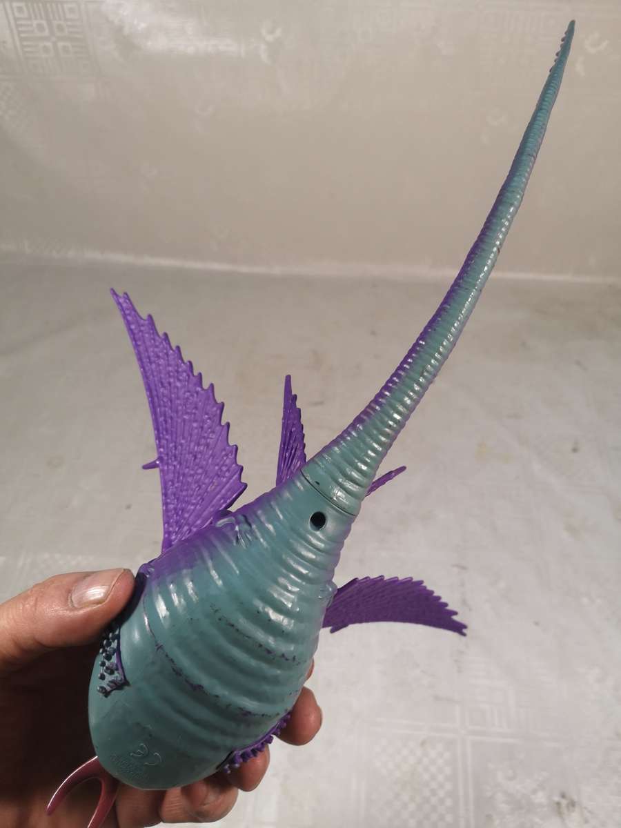 How to Train Your Dragon Variant Dragons Purple Thunderdrum - Spitting Disk Attack (No Disks)