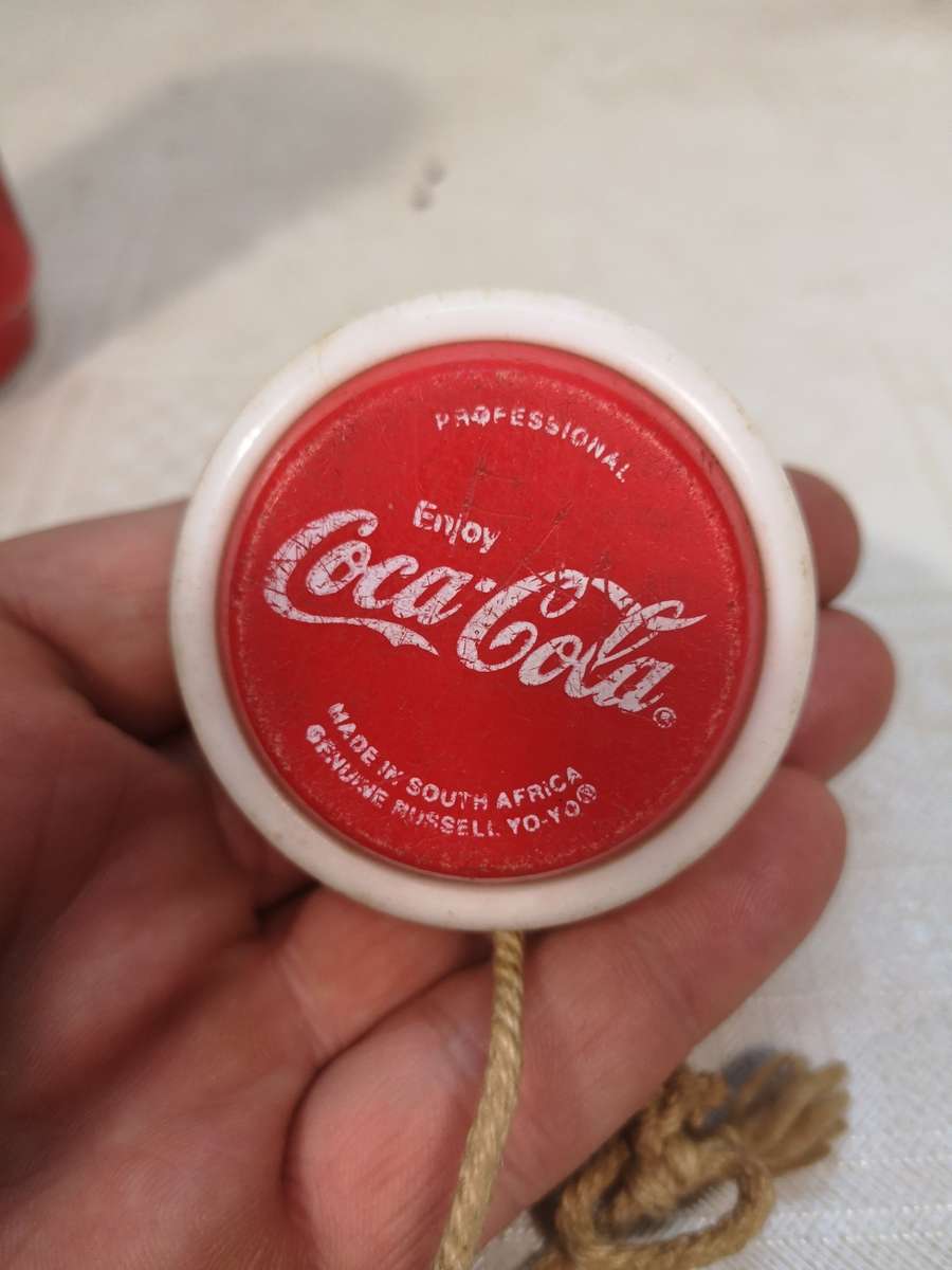 Vintage Genuine Russell Coca Cola Professional Yo-Yo (Made in South Africa)