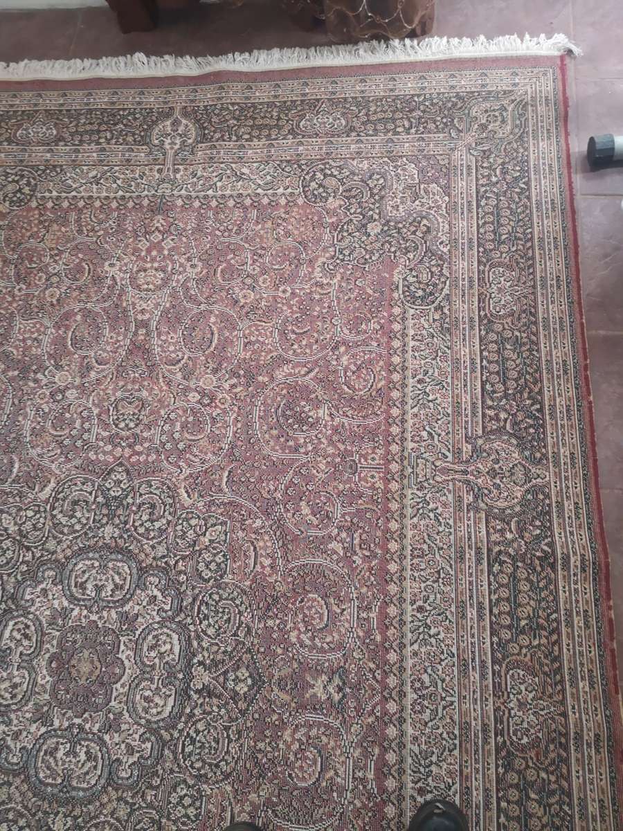 MAGNIFICENT VERY LARGE HANDWOVEN ORIENTAL WOOL CARPET 1950mm x 3000mm