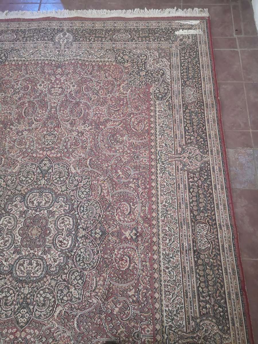 MAGNIFICENT VERY LARGE HANDWOVEN ORIENTAL WOOL CARPET 1950mm x 3000mm