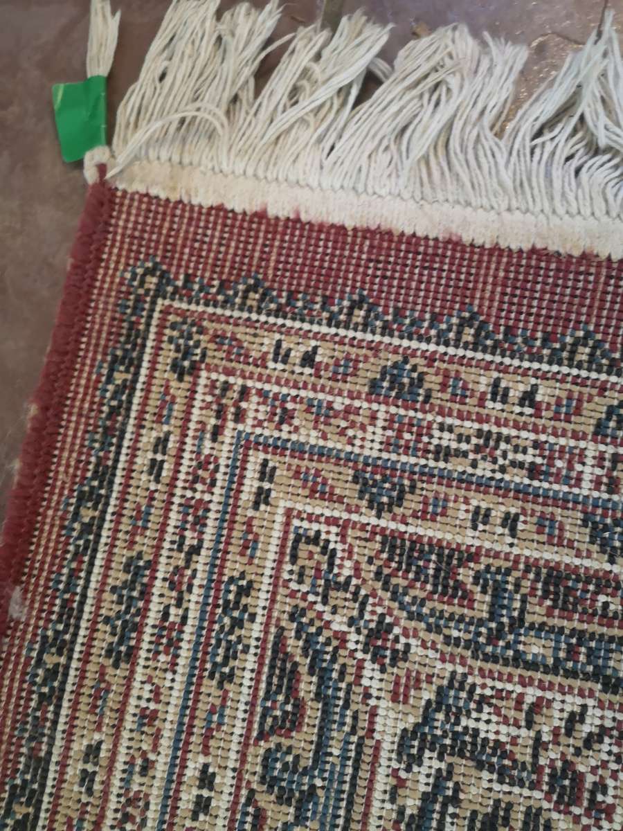 MAGNIFICENT VERY LARGE HANDWOVEN ORIENTAL WOOL CARPET 1950mm x 3000mm