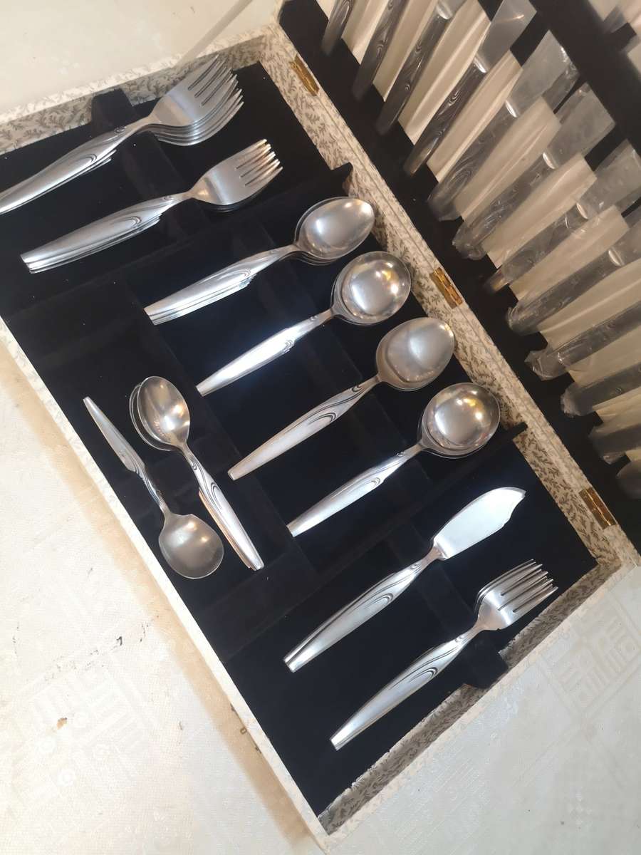 Vintage Erica 56pce Cutlery Set Complete in Display Case - Stainless Steel - Japan