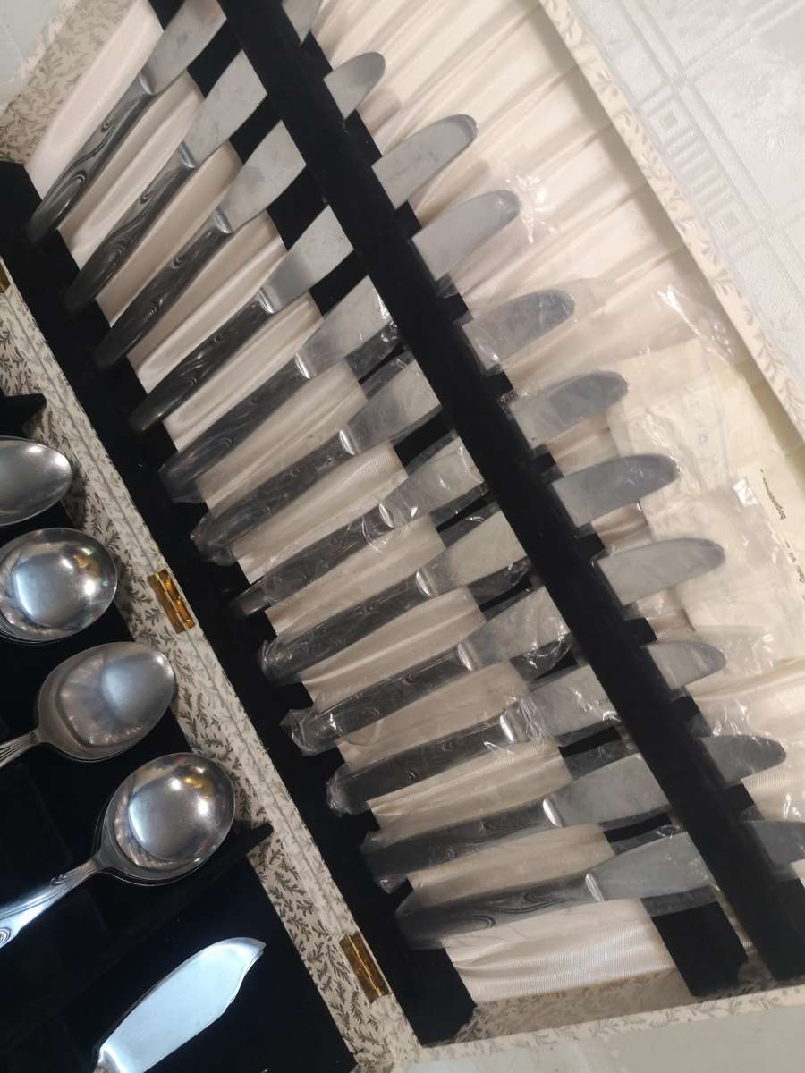 Vintage Erica 56pce Cutlery Set Complete in Display Case - Stainless Steel - Japan