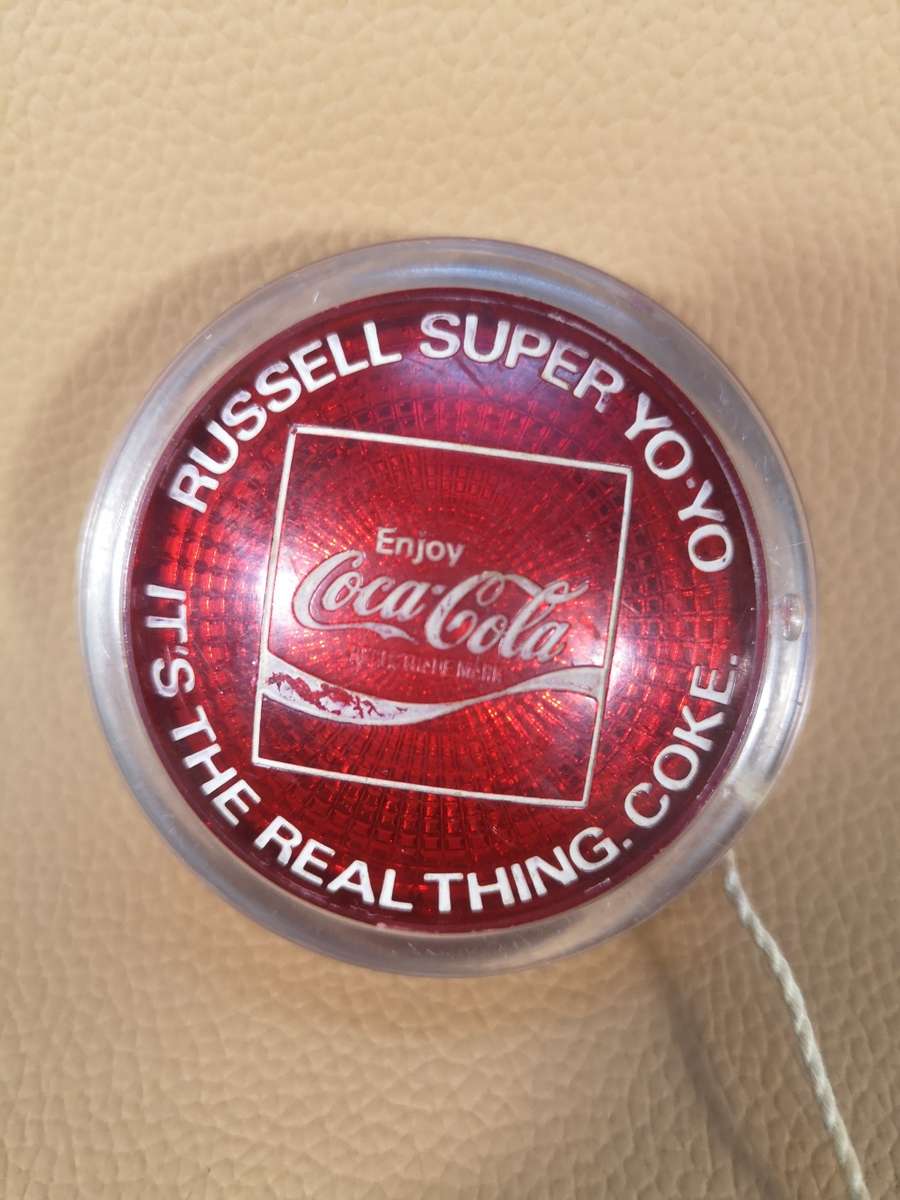 rare RUSSELL COCA COLA COKE SUPER YO-YO YOYO 1976 SLIMLINE SHAPE South Africa issue (Afr & Eng)