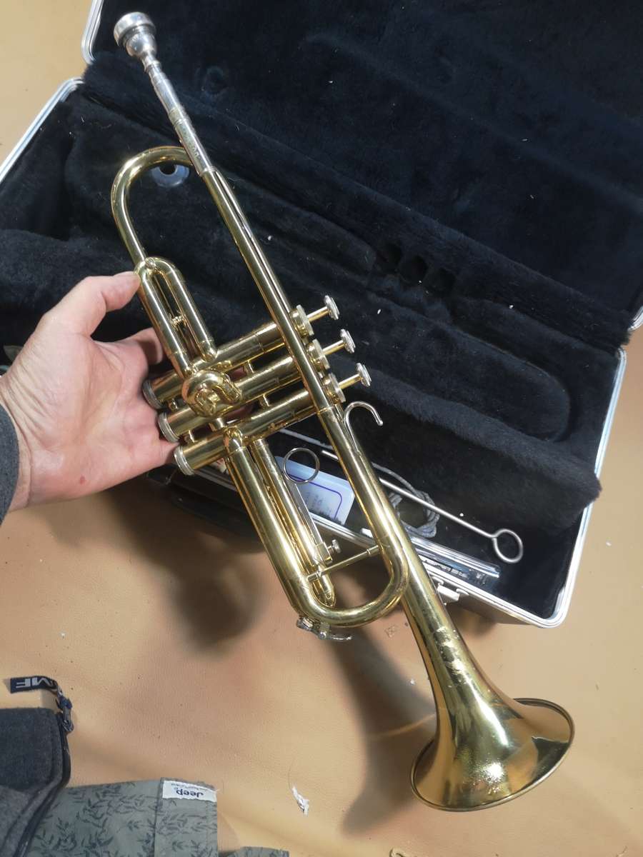 Magnificent Professional Bach TR300 Trumpet in original case