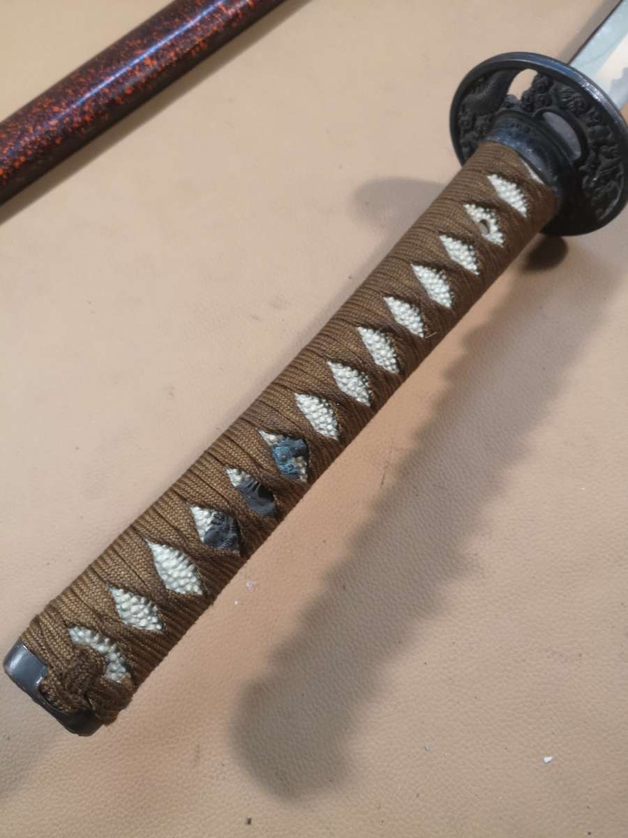 Beautiful Japanese Katana made in Japan 1060mm