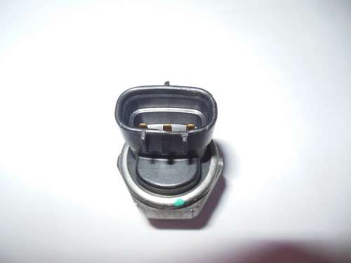 HILUX PRADO 1KD-FTV / 2KD-FTV DENSO RAIL PRESSURE SENSOR 89458-71010 / 4999000-6121