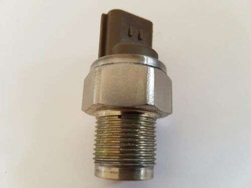 NISSAN NAVARA PATHFINDER DENSO RAIL PRESSURE SENSOR 499000-6131 / 499000-6160