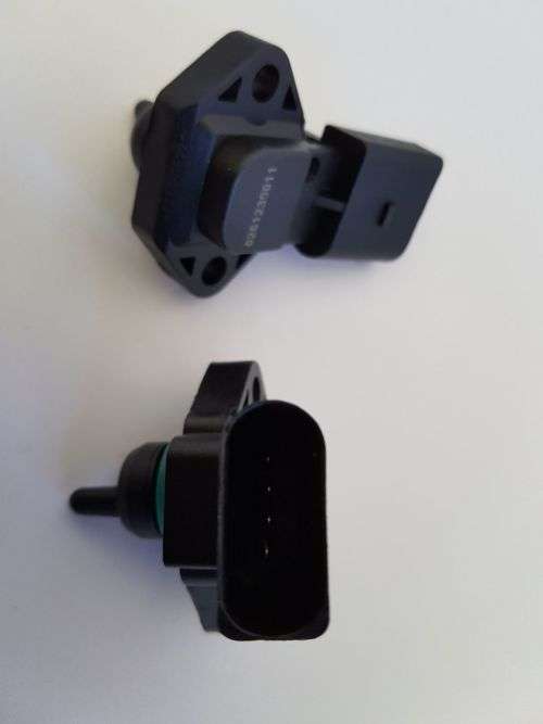 VW GOLF/ AUDI / POLO BOSCH MAP SENSOR 030906051A / 0261230011
