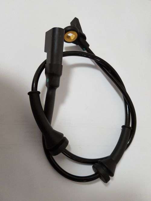 FORD FOCUS FRONT LEFT OR RIGHT ABS SPEED SENSOR 1064227 1093743 5S7357 98AG2B372AF