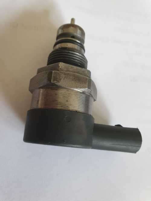 Vw Audi Original Pressure Control Valve Common Rail System 057130764Ad 0281006180