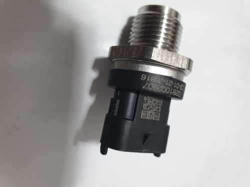 MERCEDES RENAULT FIAT VW BOSCH FUEL RAIL PRESSURE SENSOR 0281002907 / 0281002720