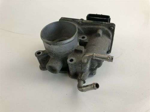 Toyota Yaris Verso Original Throttle Body 22030-47010