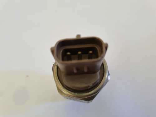 Nissan Isuzu 2.2 2.5Dci Opel 1.7 Tdci Denso Fuel Rail Pressure Sensor 499000-6131