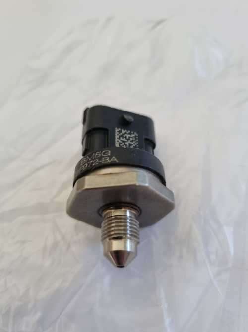 Ford Volvo Fuel Bosch Rail Pressure Sensor Bm5G-9F972-Ba 0261545038