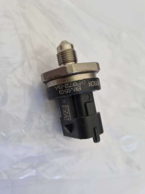 Ford Volvo Fuel Bosch Rail Pressure Sensor Bm5G-9F972-Ba 0261545038