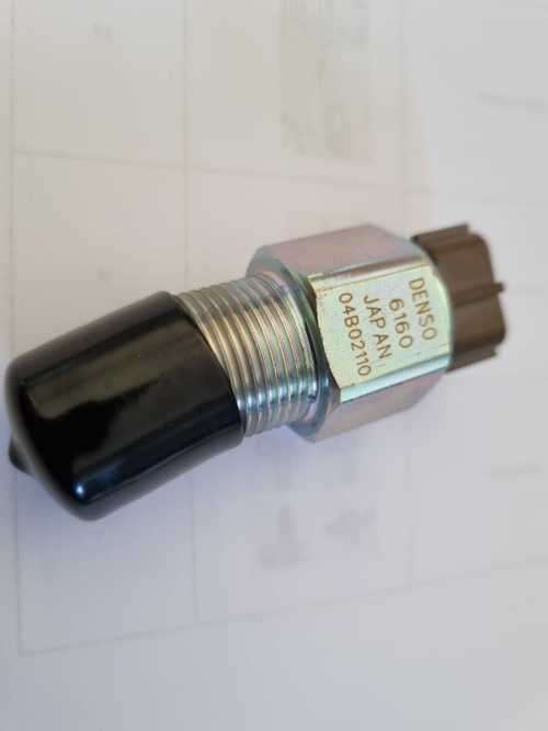 Nissan Isuzu 2.2 2.5Dci Opel Tdci Denso Fuel Rail Pressure Sensor 499000-6131 499000-6160 8981197900