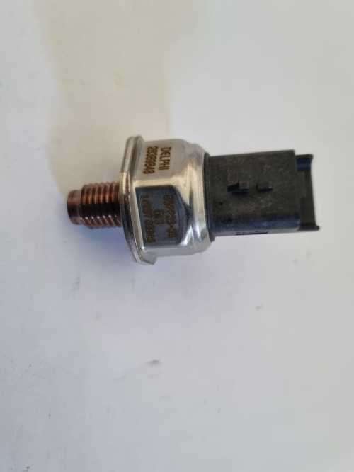 Ford Kia Nissan Renault Rail Pressure Sensor 85PP03-03 28389851 28389848 1S4Q-9D280-AD