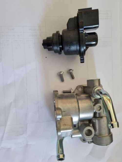 Mitsubishi Idle Control Valve MD614921 With Housing