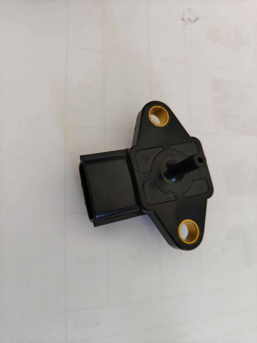 Nissan Hitachi Turbo Boost Sensor  22365-9S00A  22365-9S00A PS69-02