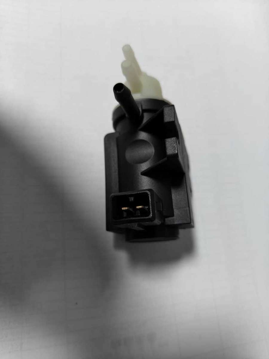 Renault Opel Nissan Turbo  Solenoid Valve 149566740R 70181413 8200790180 701814080  331240221