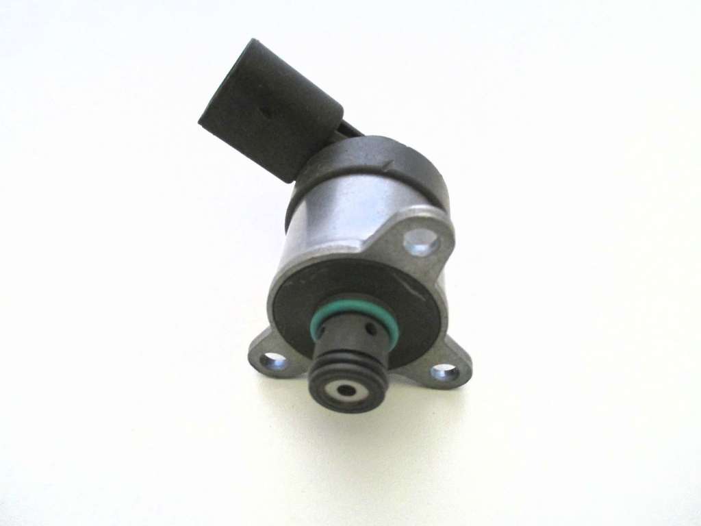 Mercedes  Metering Valve Rail Pressure Solenoid Bosch 0928400604 0928400508 1465ZS0043