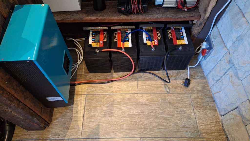 Must 5KVa Hybrid Inverter - 3 free 105Ah Royal Deep Cycle Lead Acid Batteries