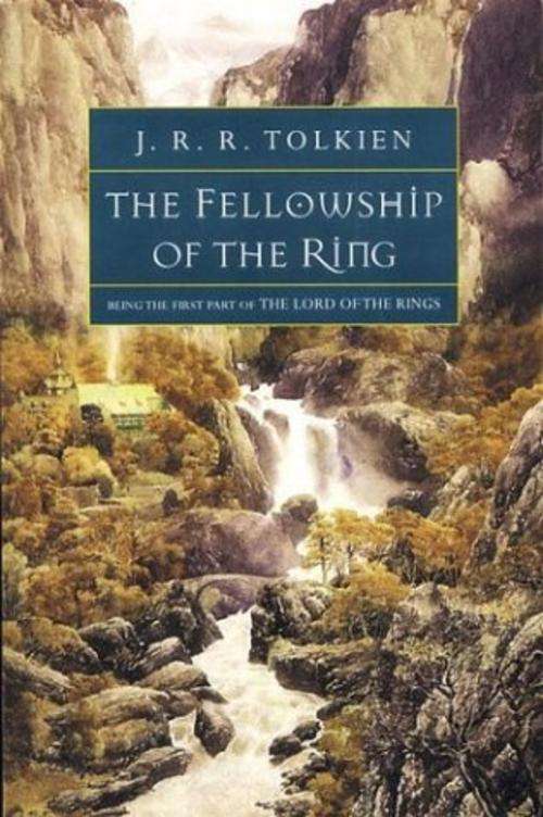 The Lord of the Rings : The fellowship of the rings : JRR Tolkien : Paperback Novel