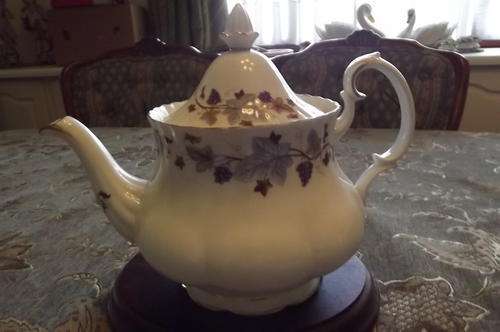 Royal Albert Lorraine Tea Pot