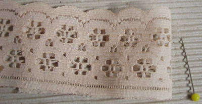 BARGAIN: Lace Coffee 1- 45mm wide