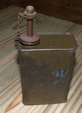 WW 2 Lub Oil MG Can