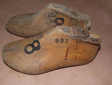 Vintage Wooden Shoe Last Kiddies Size 8
