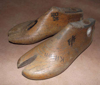 Vintage Wooden Shoe Last Kiddies Size 11