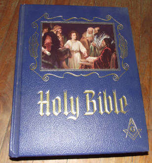 Masonic Holy Bible : Master Reference Edition